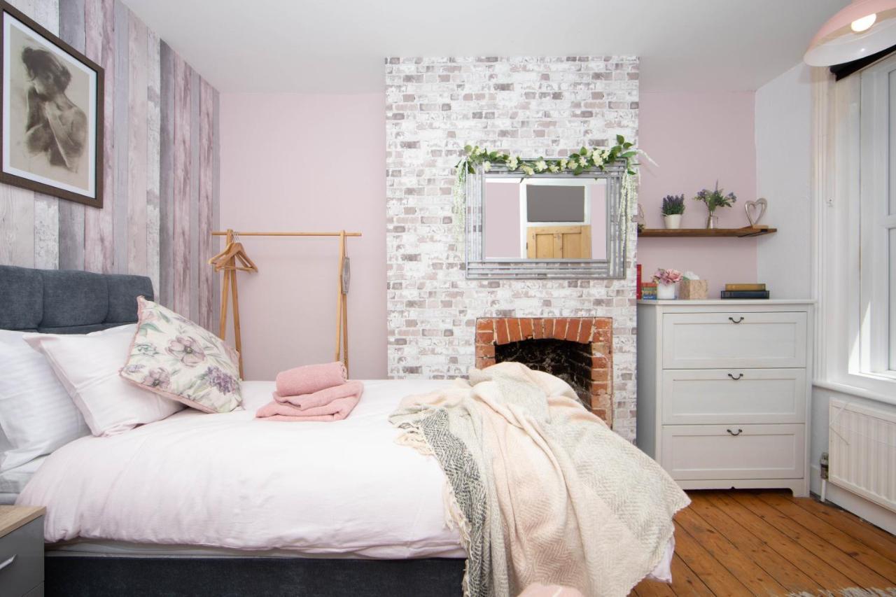 קנטרבורי Cosy 3 Bedroom House - Private & Central - Ultra Wifi מראה חיצוני תמונה
